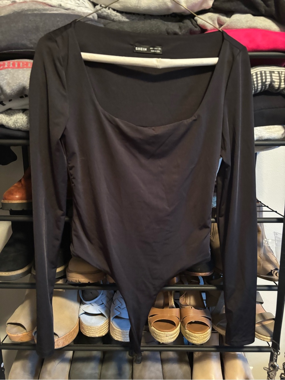 SHEIN Black Long Sleeve Scoop Neck Bodysuit